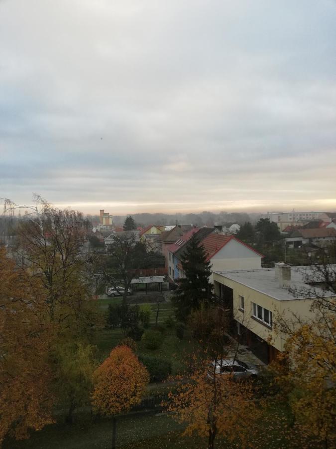 Plne Vybaveny Apartman Polni 1299 Apartment Kojetín Exterior foto